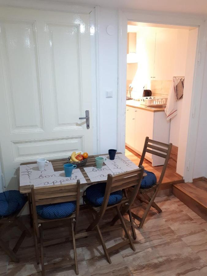 Apartman Ana スラヴォンスキ・ブロド エクステリア 写真